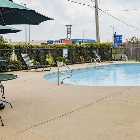 American Inn & Suites West Memphis Esterno foto