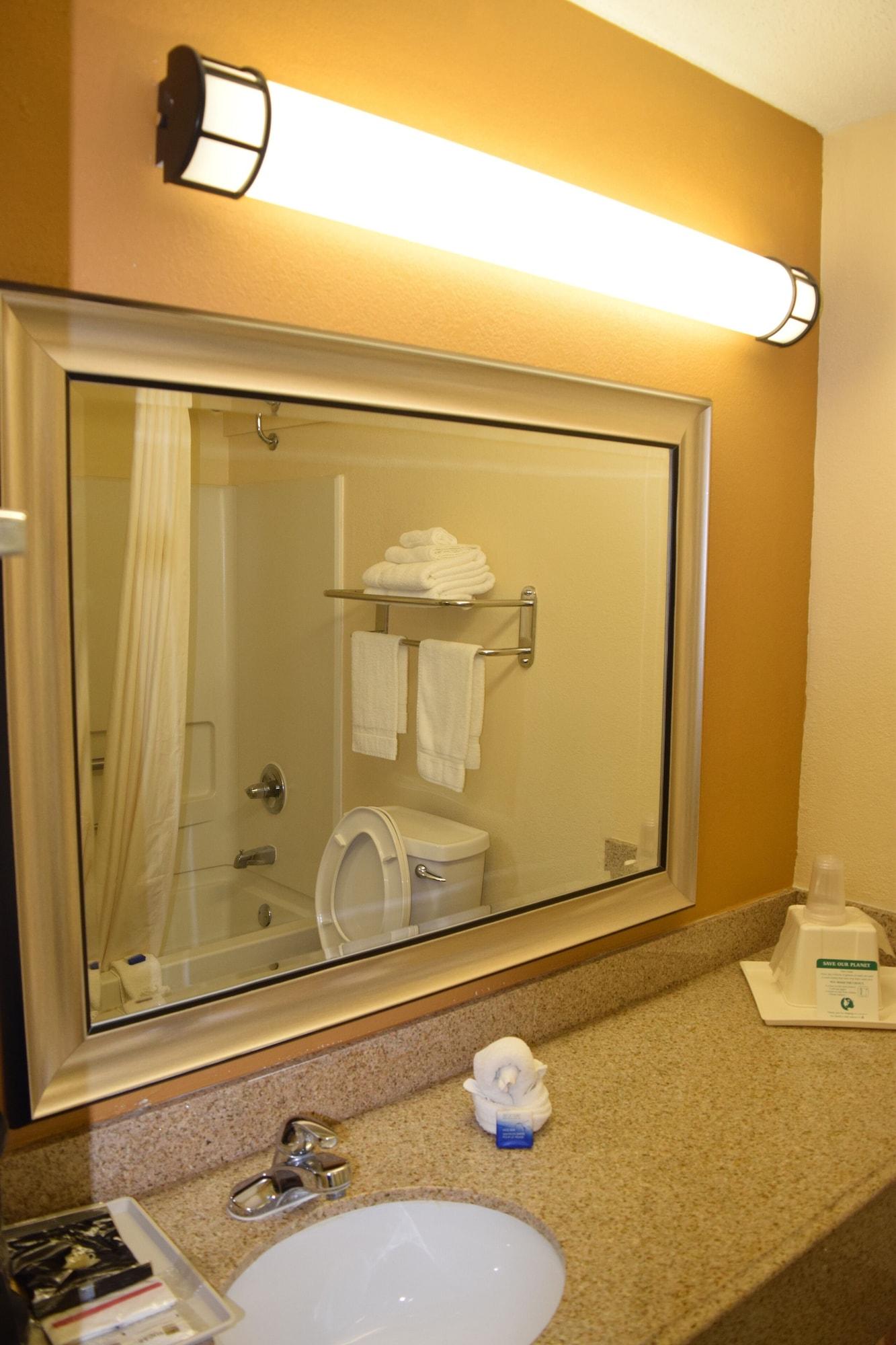 American Inn & Suites West Memphis Esterno foto