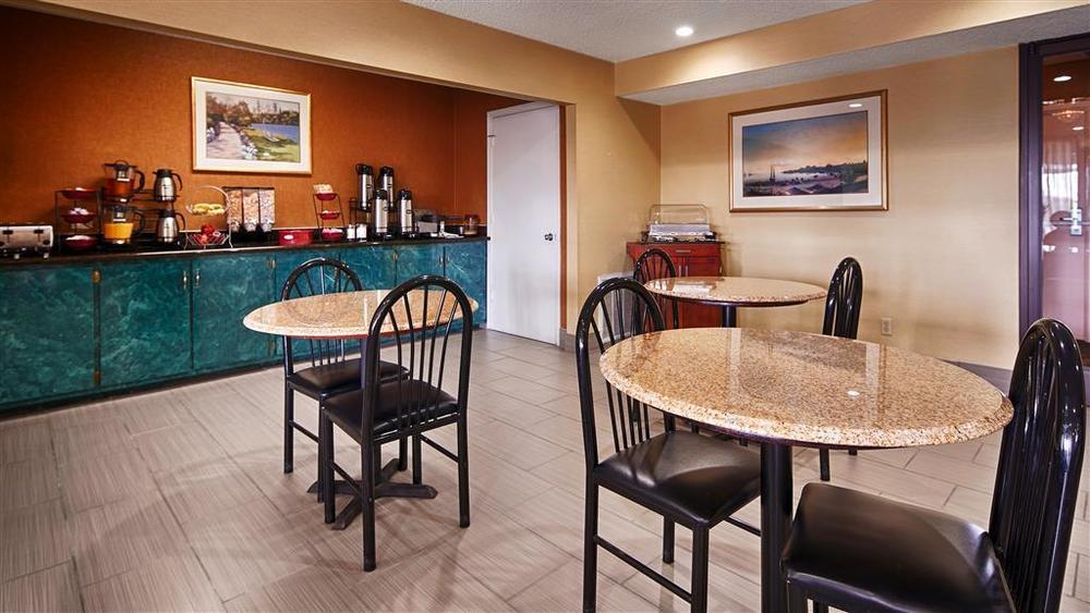 American Inn & Suites West Memphis Ristorante foto