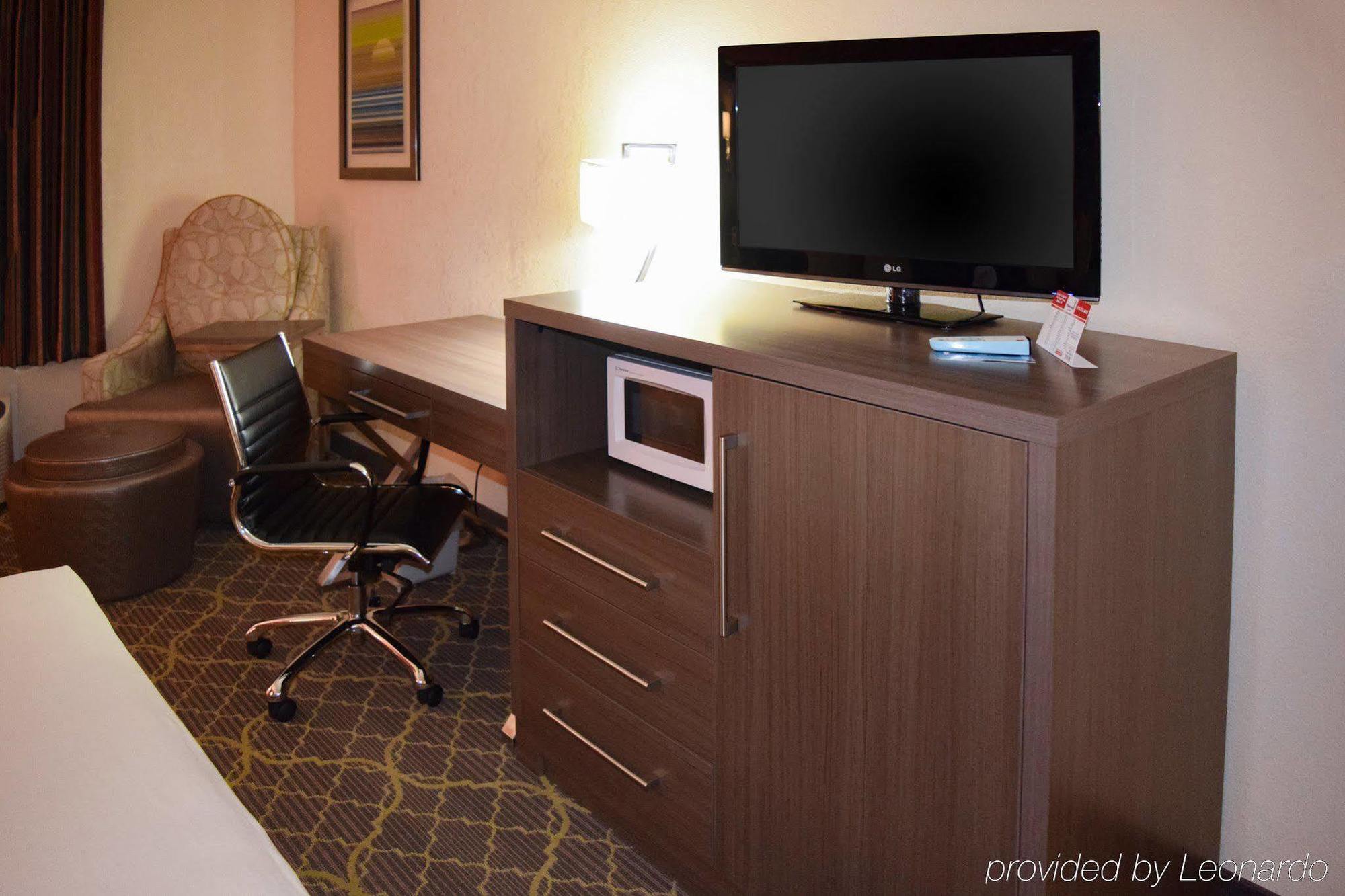 American Inn & Suites West Memphis Esterno foto